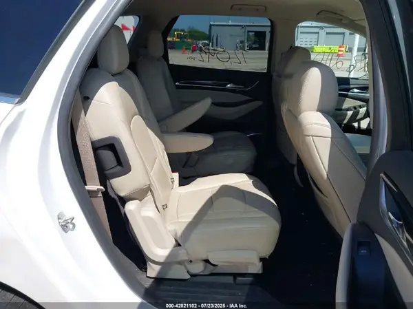 5GAEVAKW8JJ173888 2018 BUICK ENCLAVE - Image 8