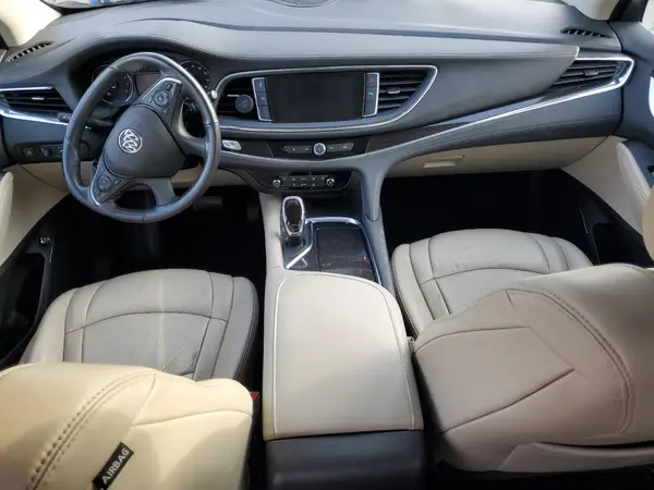 5GAEVAKW8JJ194255 2018 BUICK ENCLAVE - Image 8