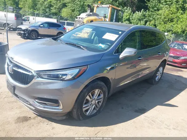5GAEVAKW8JJ227321 2018 BUICK ENCLAVE - Image 2