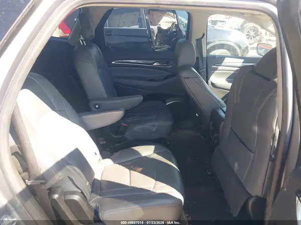 5GAEVAKW8JJ227321 2018 BUICK ENCLAVE - Image 8