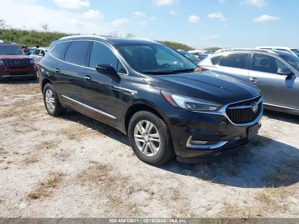 5GAEVAKW8JJ250033 2018 BUICK ENCLAVE - Image 1