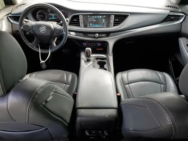 5GAEVAKW8JJ267270 2018 BUICK ENCLAVE - Image 8