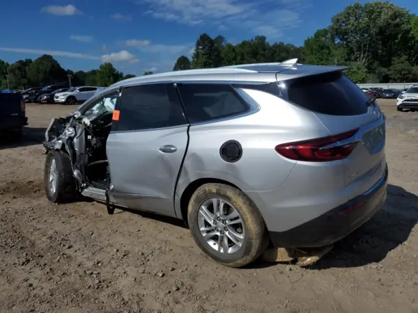 5GAEVAKW8JJ276261 2018 BUICK ENCLAVE - Image 2