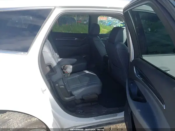 5GAEVAKW8LJ115864 2020 BUICK ENCLAVE - Image 8