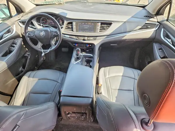 5GAEVAKW8LJ223627 2020 BUICK ENCLAVE - Image 8