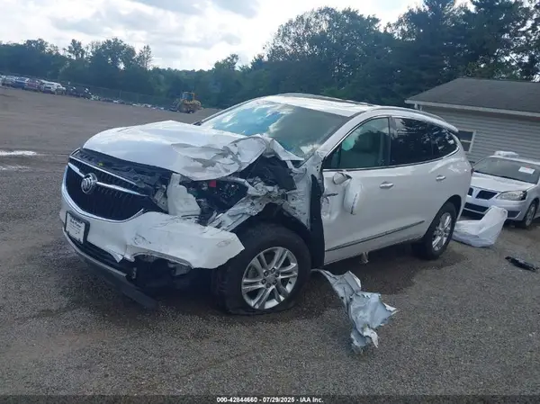 5GAEVAKW8LJ257860 2020 BUICK ENCLAVE - Image 2