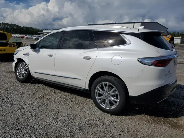 5GAEVAKW8PJ175035 2023 BUICK ENCLAVE - Image 2