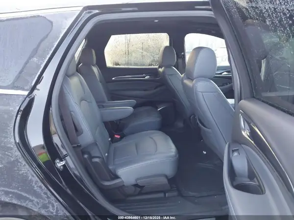 5GAEVAKW8PJ267987 2023 BUICK ENCLAVE - Image 8