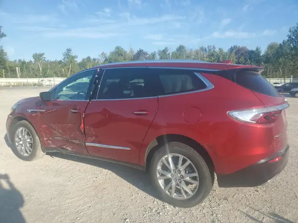 5GAEVAKW8RJ104629 2024 BUICK ENCLAVE - Image 2