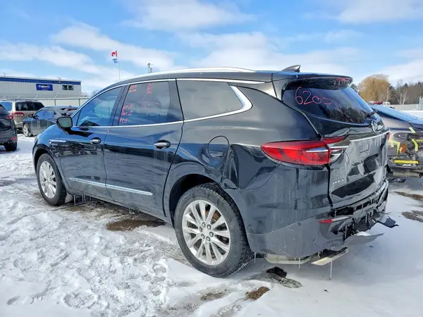 5GAEVAKW9JJ142469 2018 BUICK ENCLAVE - Image 2
