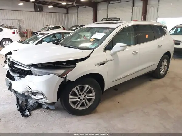 5GAEVAKW9JJ163547 2018 BUICK ENCLAVE - Image 2