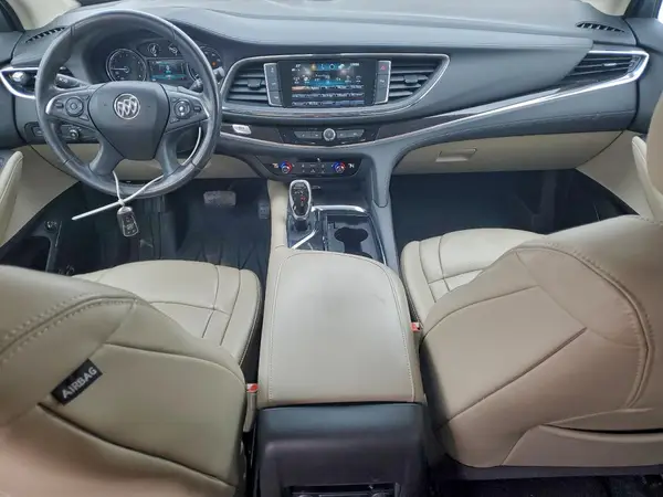 5GAEVAKW9JJ208180 2018 BUICK ENCLAVE - Image 8