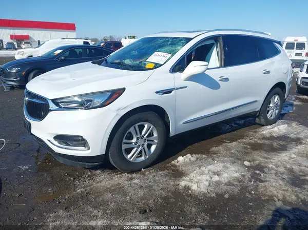 5GAEVAKW9JJ228543 2018 BUICK ENCLAVE - Image 2