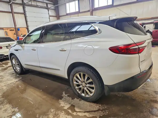 5GAEVAKW9JJ241132 2018 BUICK ENCLAVE - Image 2