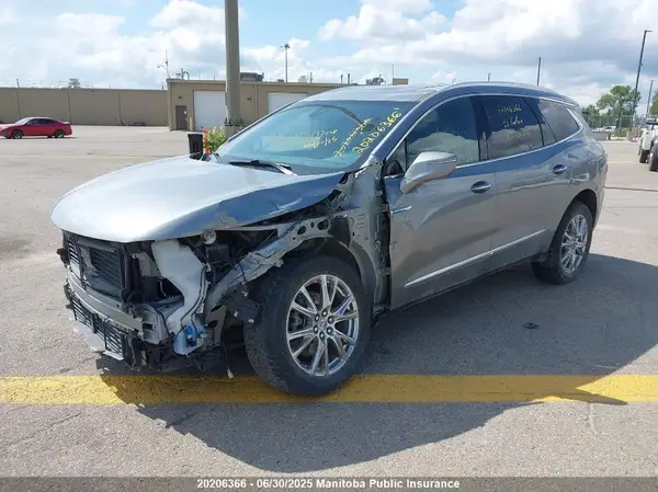 5GAEVAKW9PJ132596 2023 BUICK ENCLAVE - Image 2