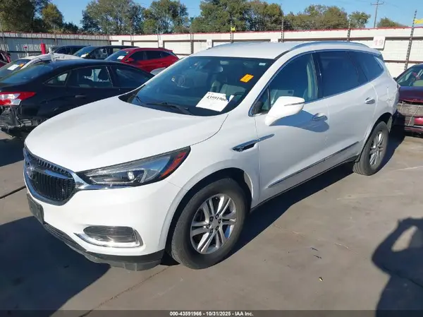 5GAEVAKWXJJ152881 2018 BUICK ENCLAVE - Image 2