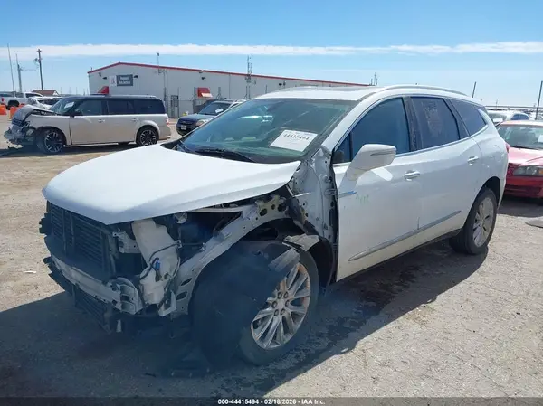 5GAEVAKWXJJ224114 2018 BUICK ENCLAVE - Image 2