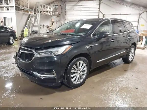 5GAEVAKWXKJ216712 2019 BUICK ENCLAVE - Image 2
