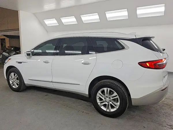 5GAEVAKWXLJ115901 2020 BUICK ENCLAVE - Image 2