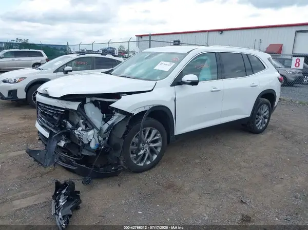 5GAEVARSXSJ202831 2025 BUICK ENCLAVE - Image 2