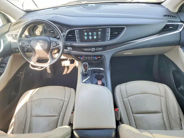 5GAEVBKW0JJ143497 2018 BUICK ENCLAVE - Image 8