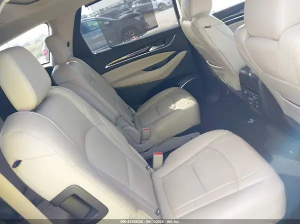 5GAEVBKW0JJ147615 2018 BUICK ENCLAVE - Image 8