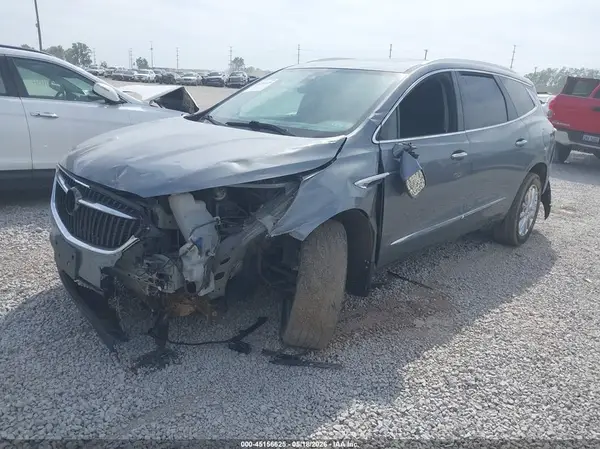 5GAEVBKW0JJ172093 2018 BUICK ENCLAVE - Image 2