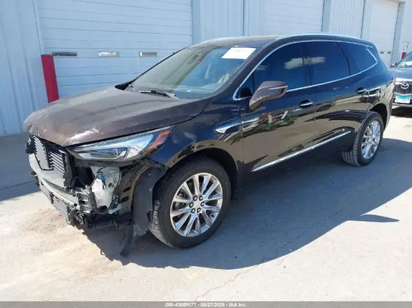 5GAEVBKW0JJ179254 2018 BUICK ENCLAVE - Image 2