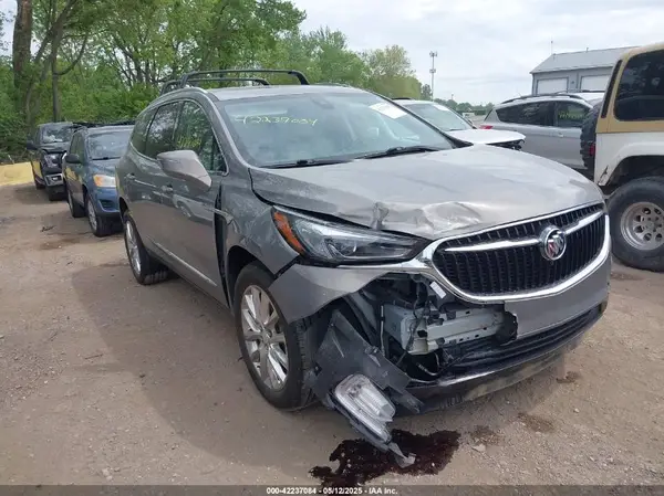 5GAEVBKW0JJ223396 2018 BUICK ENCLAVE - Image 1