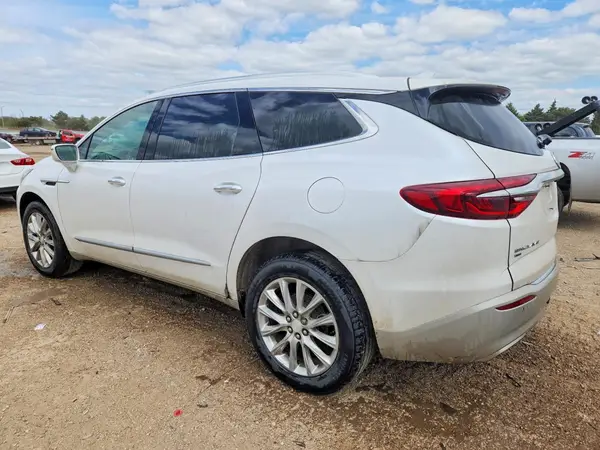 5GAEVBKW0LJ254053 2020 BUICK ENCLAVE - Image 2