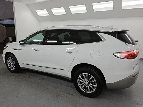 5GAEVBKW0NJ155302 2022 BUICK ENCLAVE - Image 2