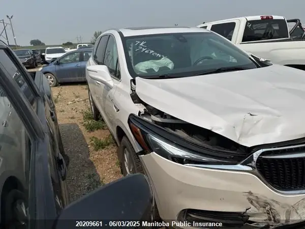 5GAEVBKW1JJ127633 2018 BUICK ENCLAVE - Image 2