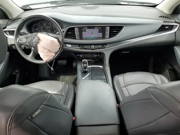 5GAEVBKW1JJ143069 2018 BUICK ENCLAVE - Image 8
