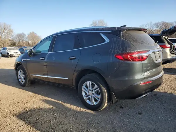 5GAEVBKW1JJ173074 2018 BUICK ENCLAVE - Image 2