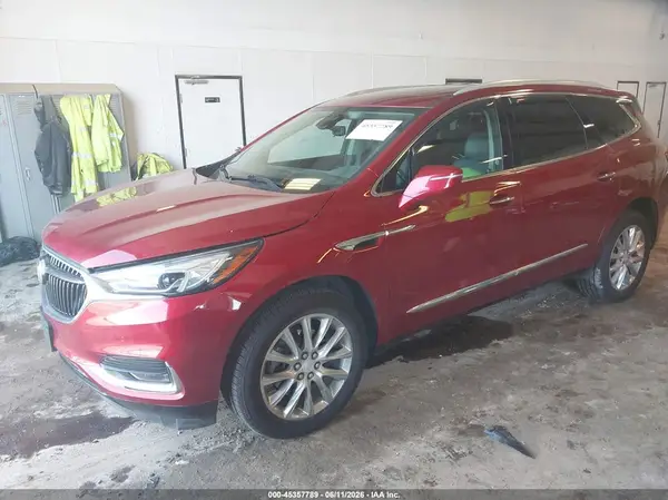 5GAEVBKW1JJ274602 2018 BUICK ENCLAVE - Image 2