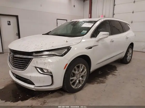 5GAEVBKW1NJ104732 2022 BUICK ENCLAVE - Image 2