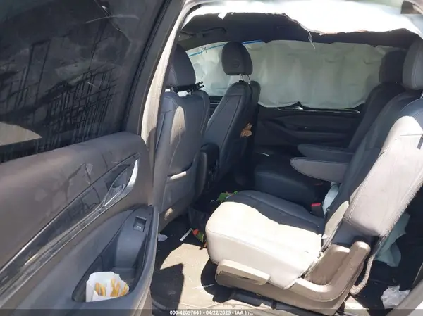 5GAEVBKW1NJ113107 2022 BUICK ENCLAVE - Image 8