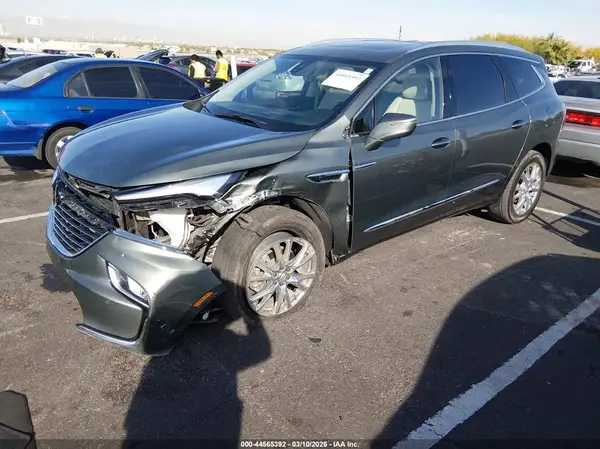 5GAEVBKW1PJ207250 2023 BUICK ENCLAVE - Image 2