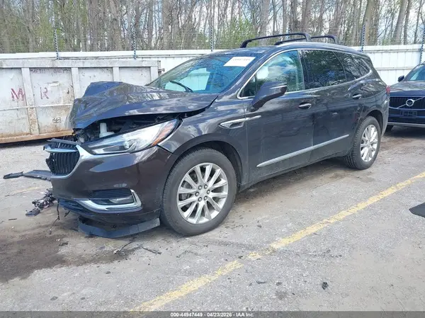 5GAEVBKW2JJ174573 2018 BUICK ENCLAVE - Image 2