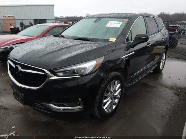 5GAEVBKW2JJ181328 2018 BUICK ENCLAVE - Image 2