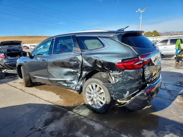5GAEVBKW2KJ278613 2019 BUICK ENCLAVE - Image 2