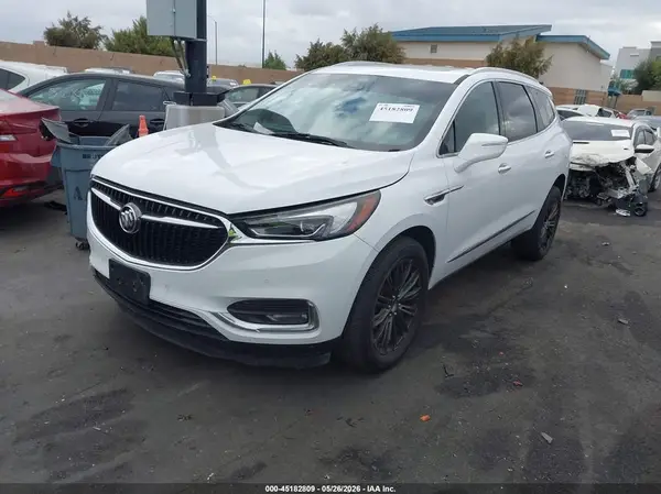 5GAEVBKW3JJ192015 2018 BUICK ENCLAVE - Image 2