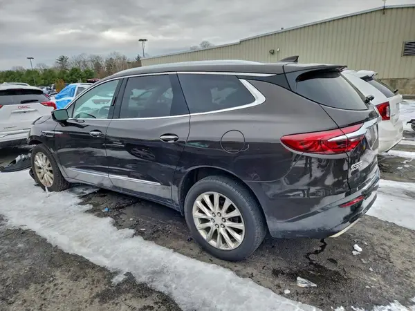 5GAEVBKW3JJ208956 2018 BUICK ENCLAVE - Image 2