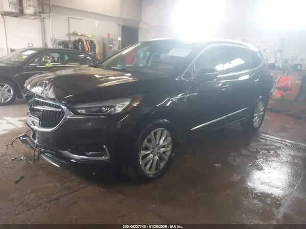 5GAEVBKW3JJ251709 2018 BUICK ENCLAVE - Image 2