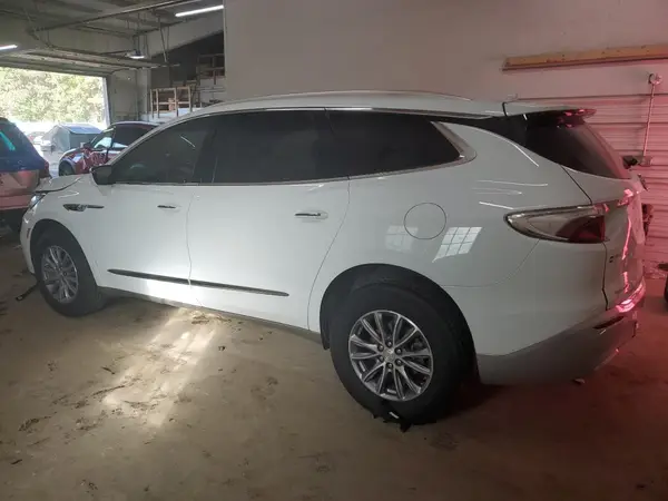 5GAEVBKW3NJ120575 2022 BUICK ENCLAVE - Image 2