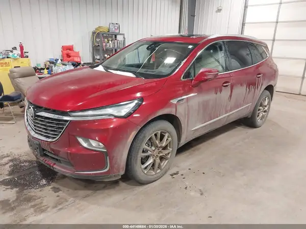 5GAEVBKW3NJ136310 2022 BUICK ENCLAVE - Image 2