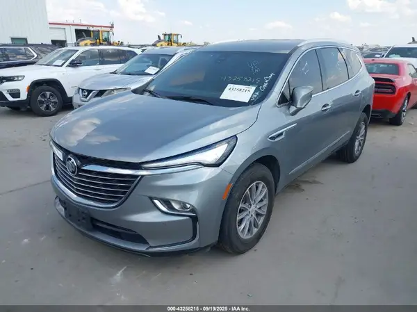 5GAEVBKW3RJ113745 2024 BUICK ENCLAVE - Image 2