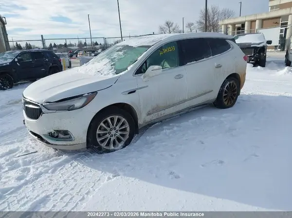 5GAEVBKW4JJ138156 2018 BUICK ENCLAVE - Image 2