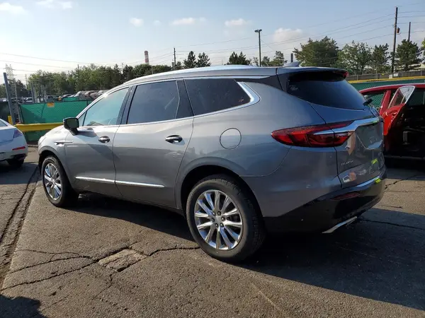 5GAEVBKW4JJ230948 2018 BUICK ENCLAVE - Image 2