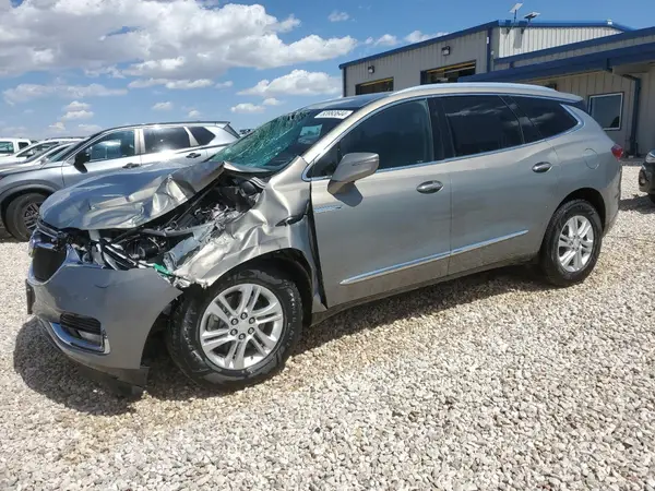 5GAEVBKW4JJ252111 2018 BUICK ENCLAVE - Image 1
